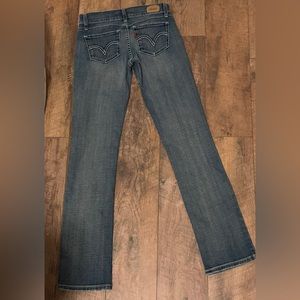 Levi’s low rise jeans!